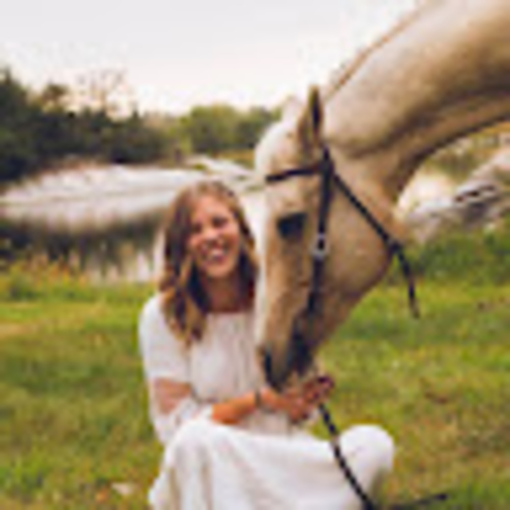 Meet your Posher, Lauren